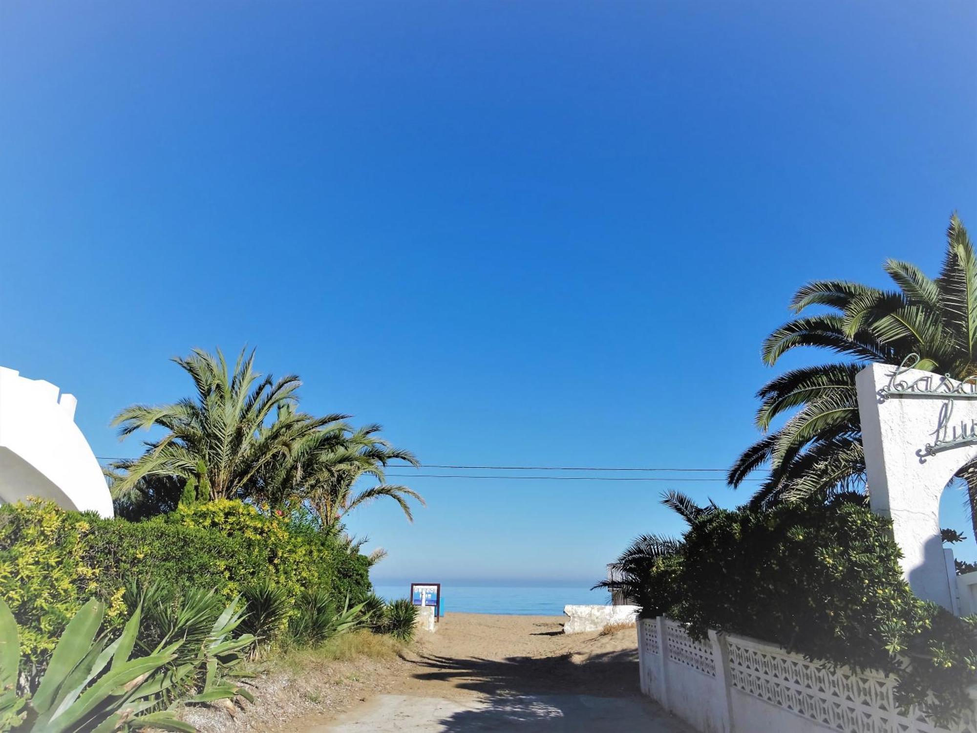 Villa At Seafront With Private Garden-655 Denia Exterior photo